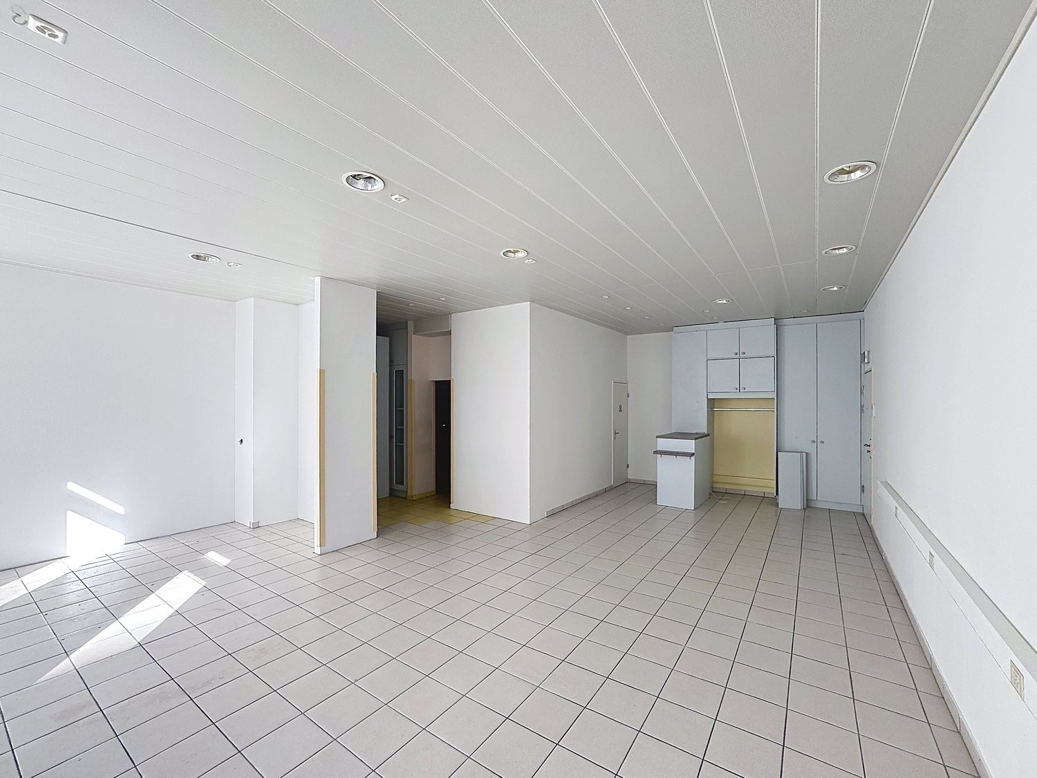 139m² office, photo 2 of 5