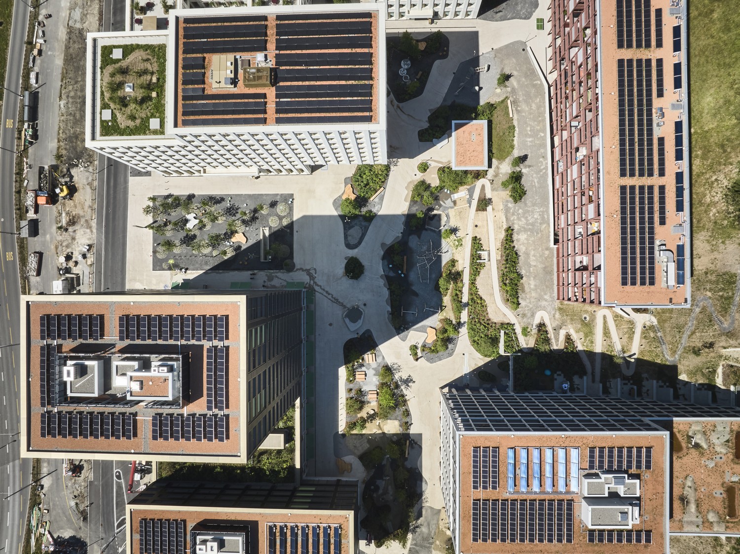 107m² commercial