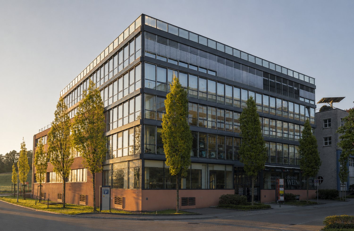 549m² office, photo 2 of 10