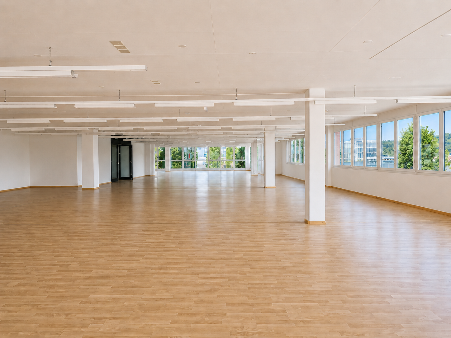 549m² office, photo 6 of 10