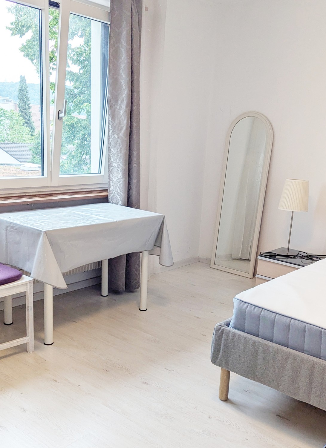 Chambre dans un appartement partagé