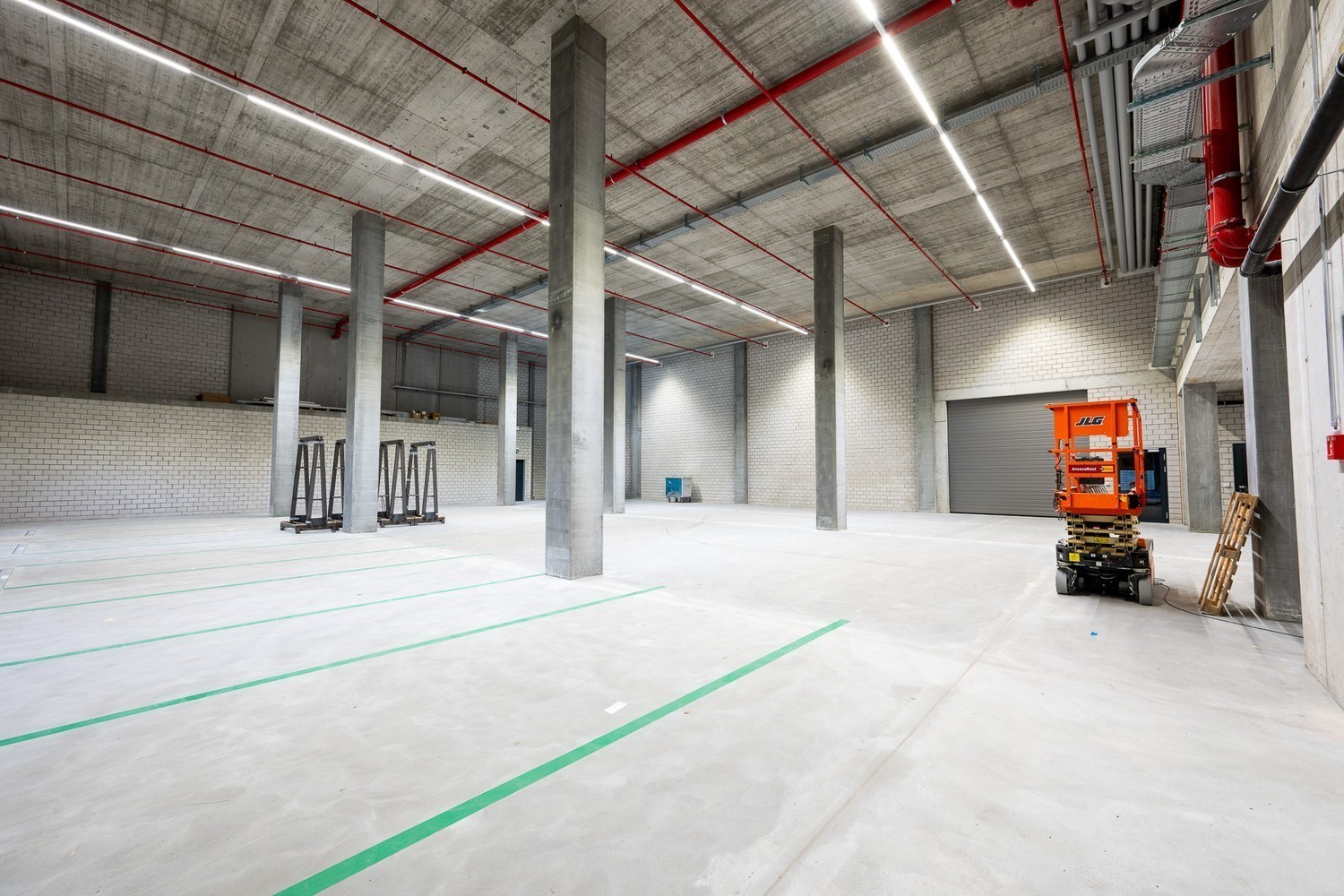 546m² storage room, photo 4 of 10