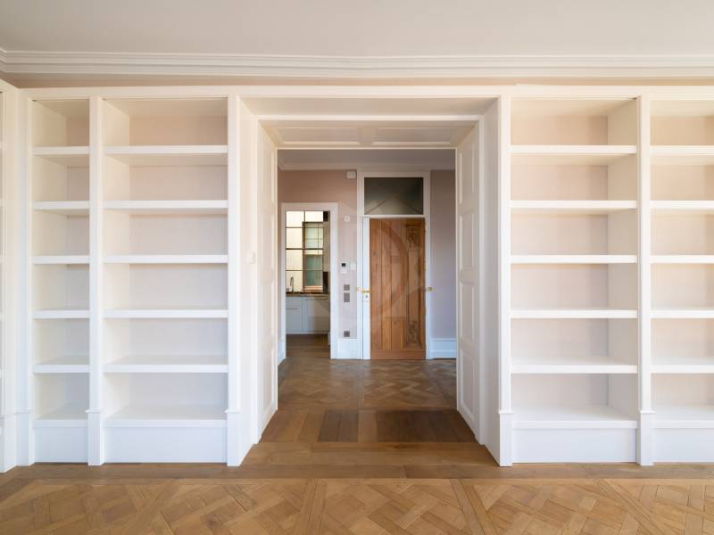 6 rooms apartment