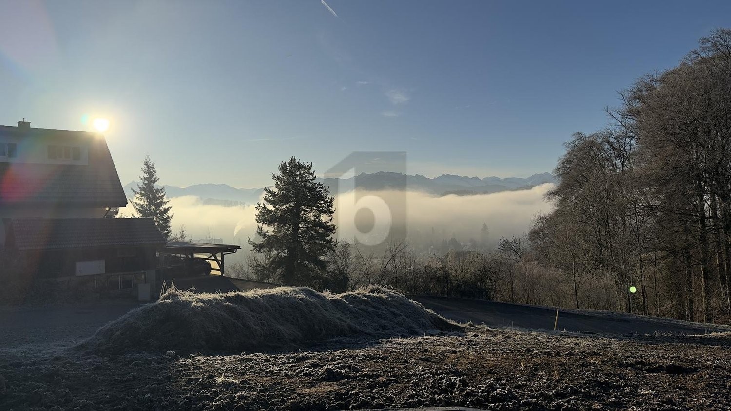 717m² building land, photo 1 of 4