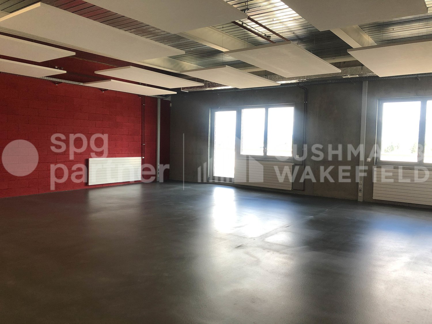 317m² office, photo 4 of 10
