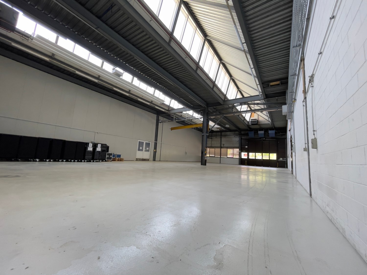 460m² industrial object, photo 7 of 9