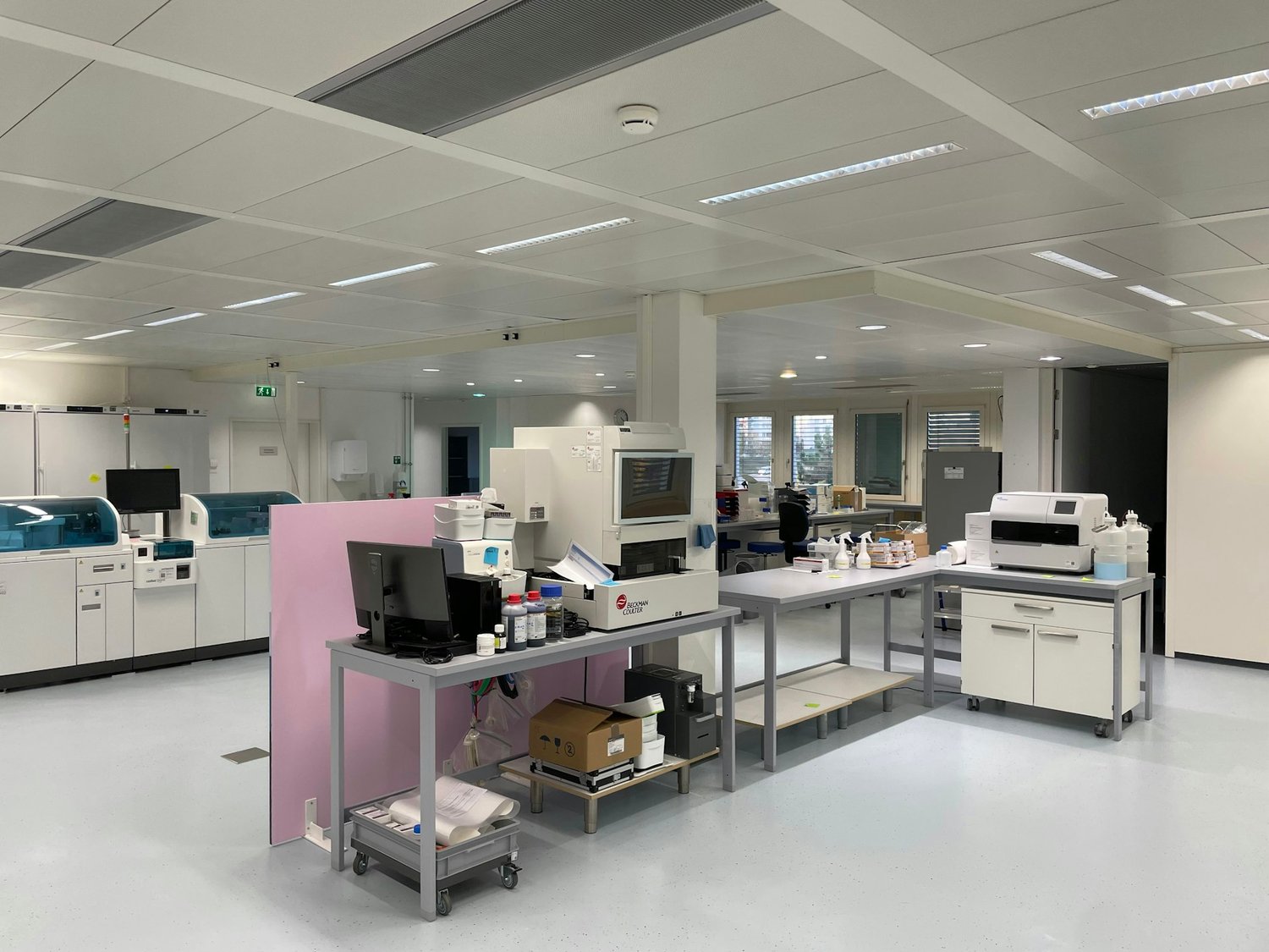 610m² office, photo 7 of 9