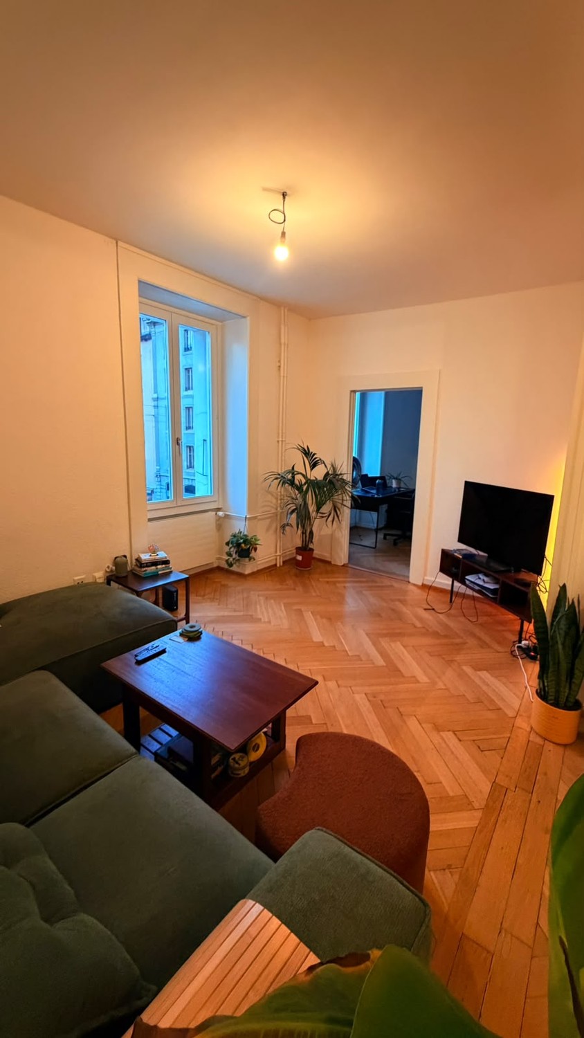 4 rooms apartment, photo 1 of 10