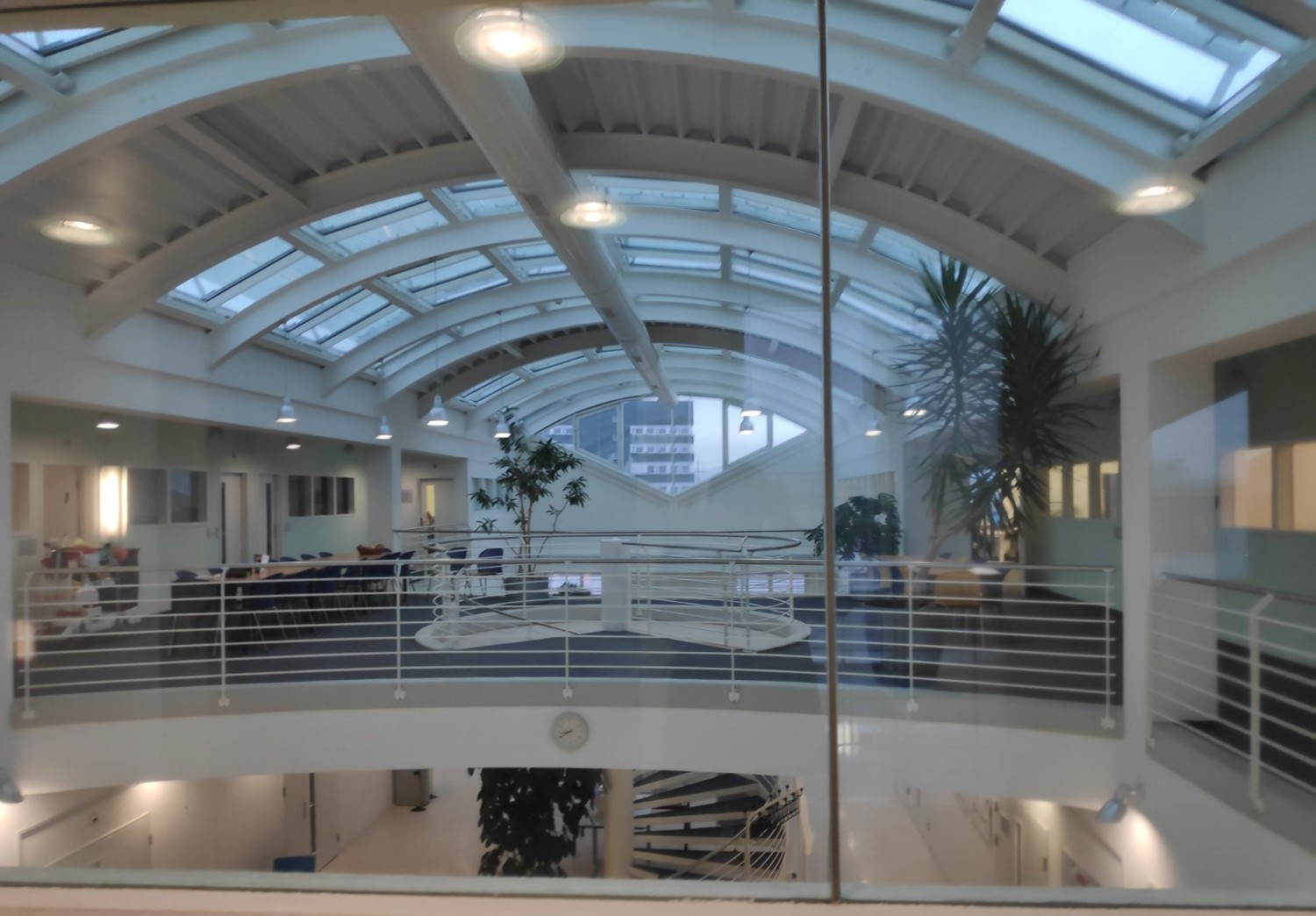 352-2188m² office