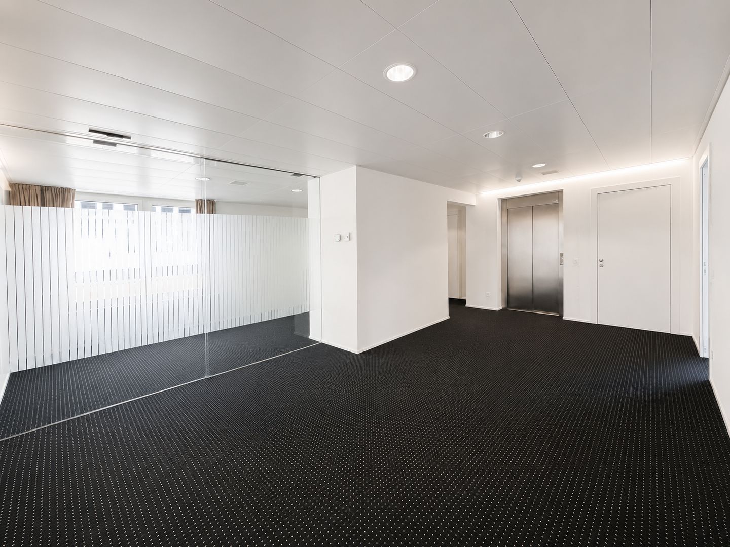 210m² office, Foto 5 von 10
