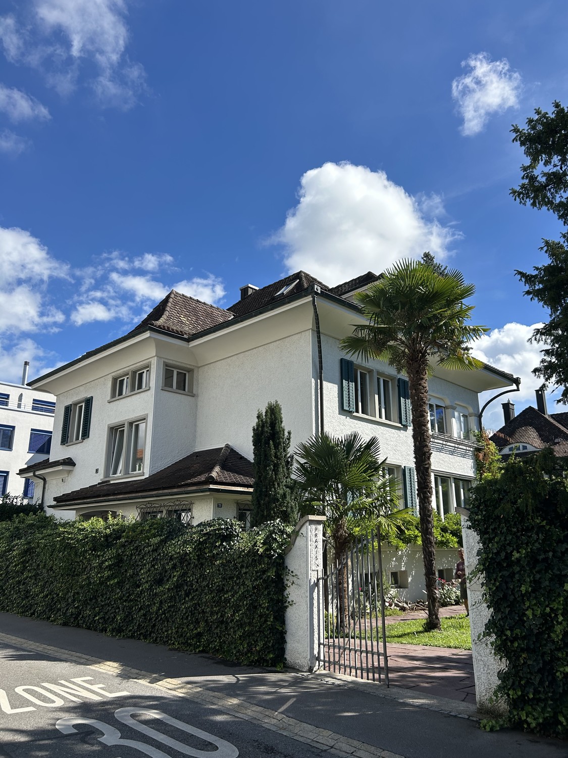 35m² commercial