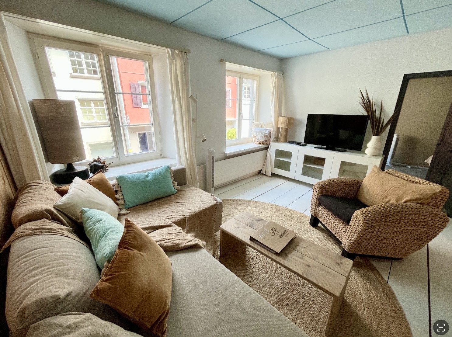2 rooms furnished flat