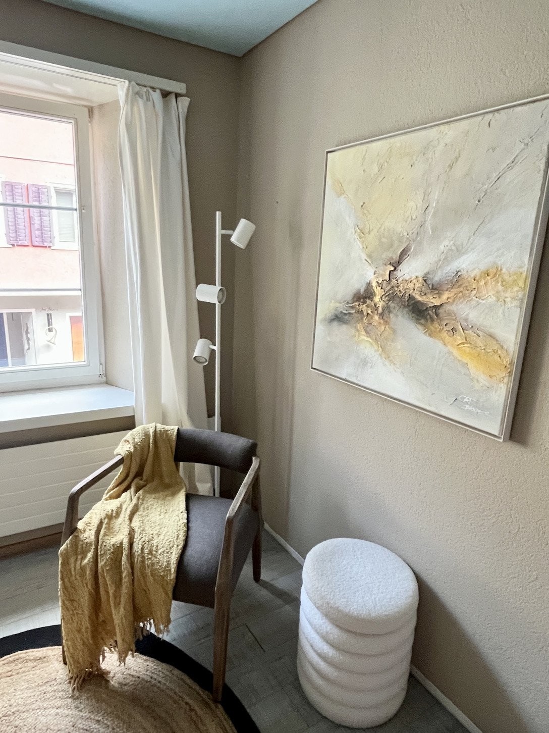 2 rooms furnished flat