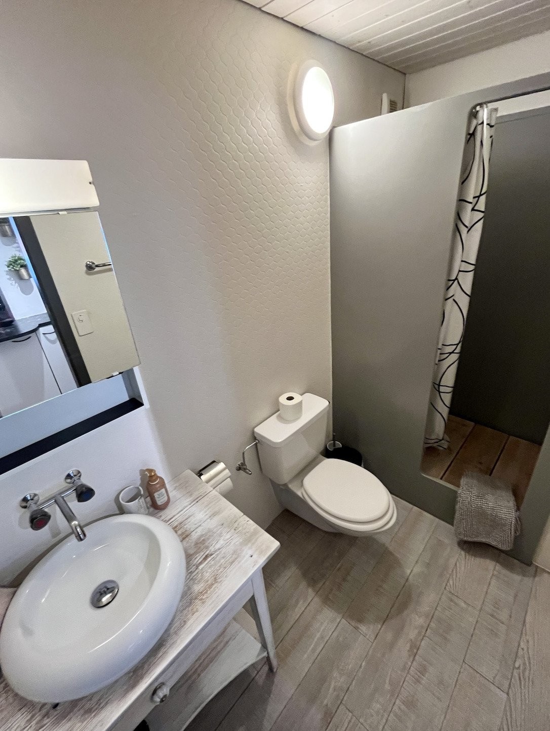2 rooms furnished flat