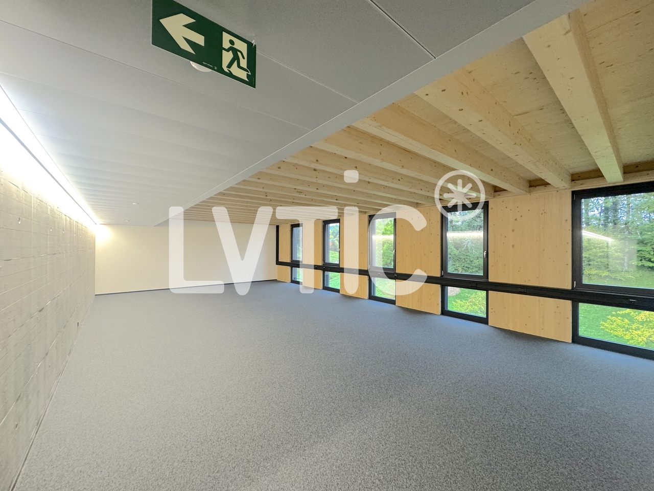 236m² atelier, photo 3 of 10