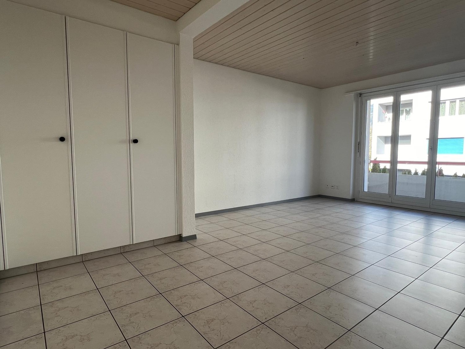 3 rooms apartment, photo 2 of 10