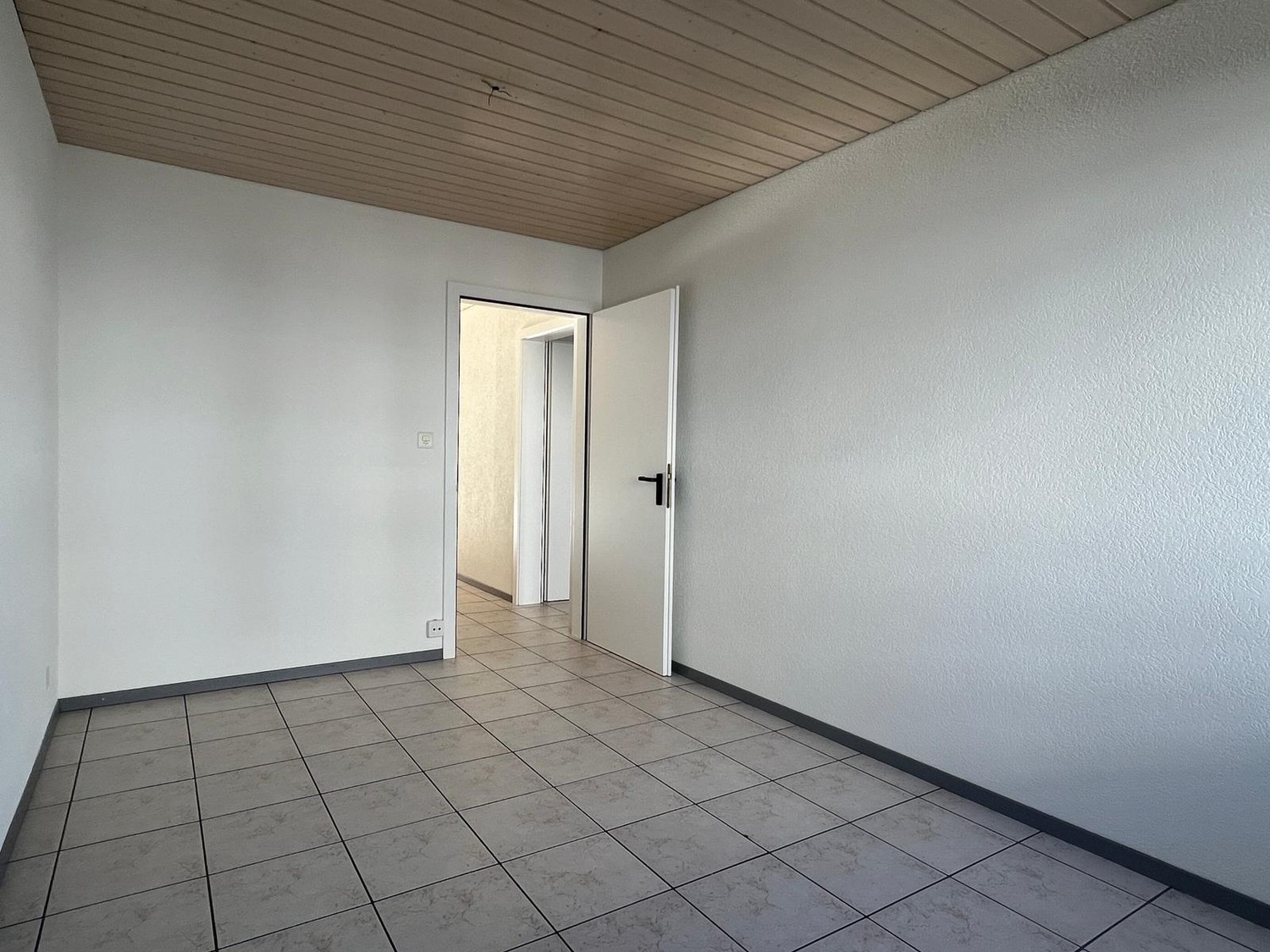 3 rooms apartment, photo 3 of 10