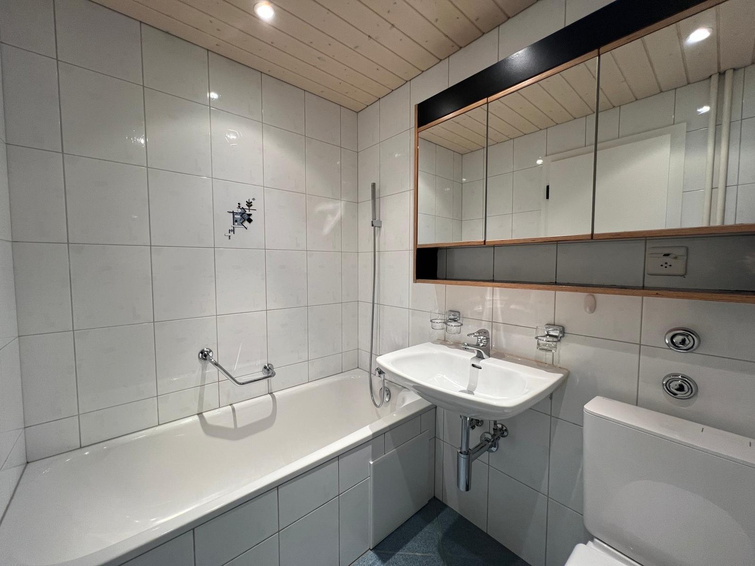 3 rooms apartment, photo 10 of 10