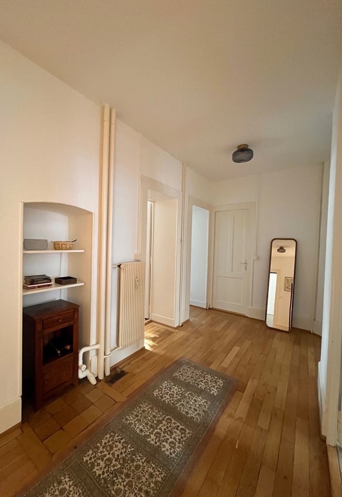 5 rooms apartment, photo 2 of 10