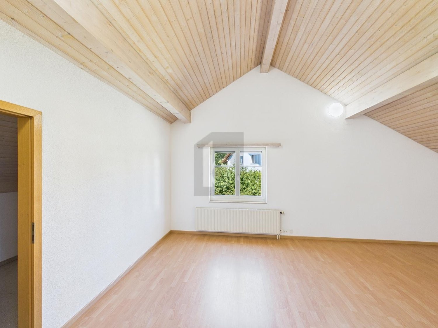 7 ½ rooms row house, photo 3 of 4