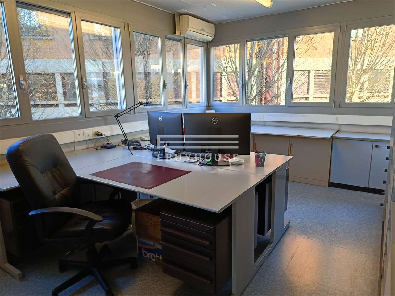 Office, photo 3 of 6