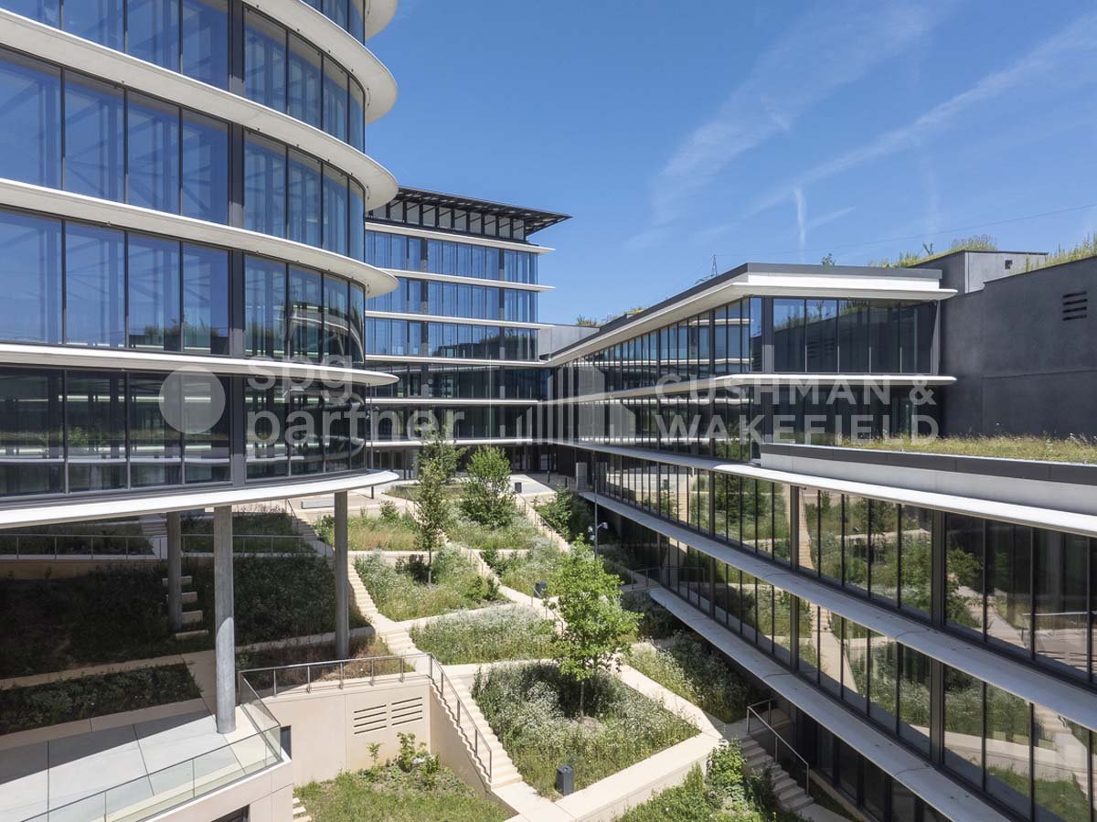 5000m² office, photo 3 of 10