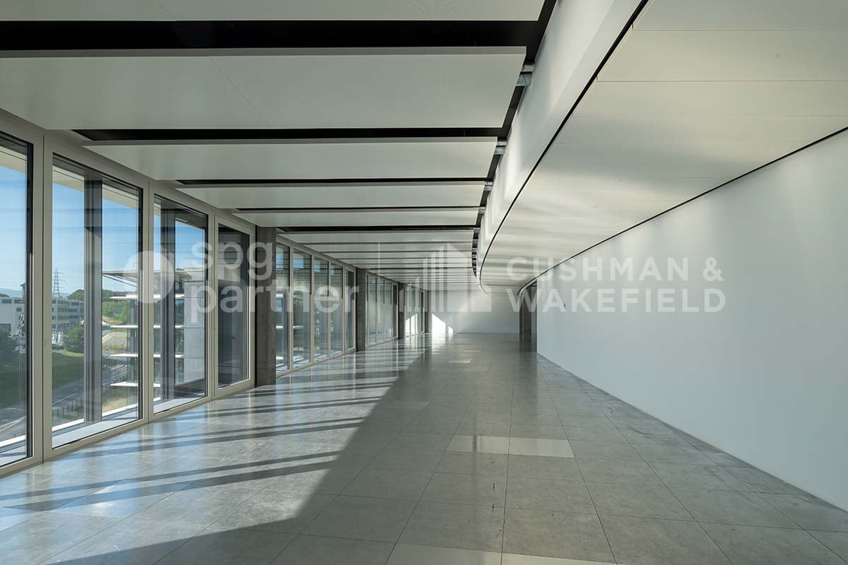 5000m² office, photo 9 of 10