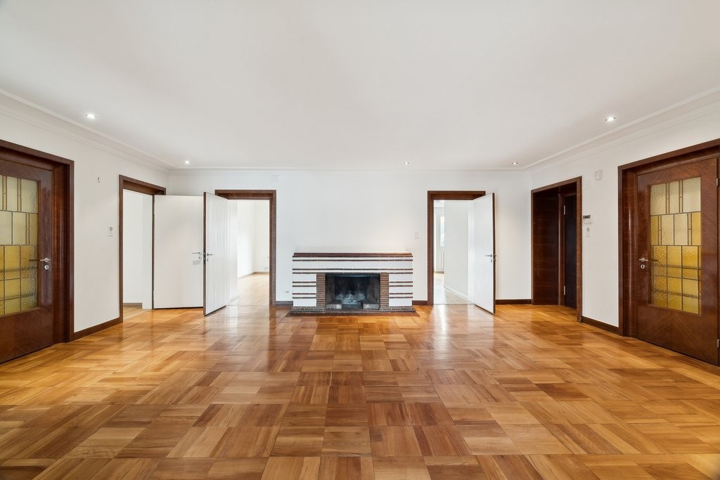 5 rooms apartment (2)
