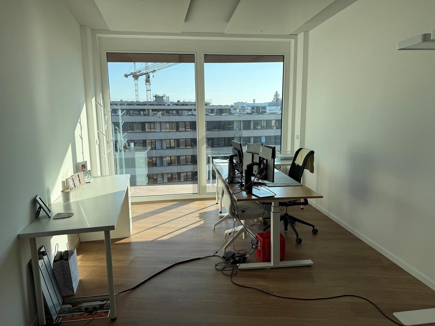 660m² office