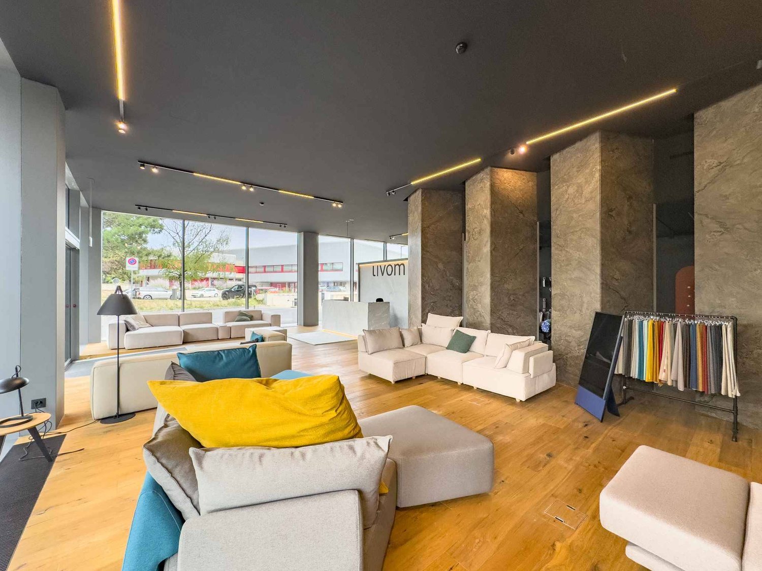 170m² arcade, photo 3 of 7