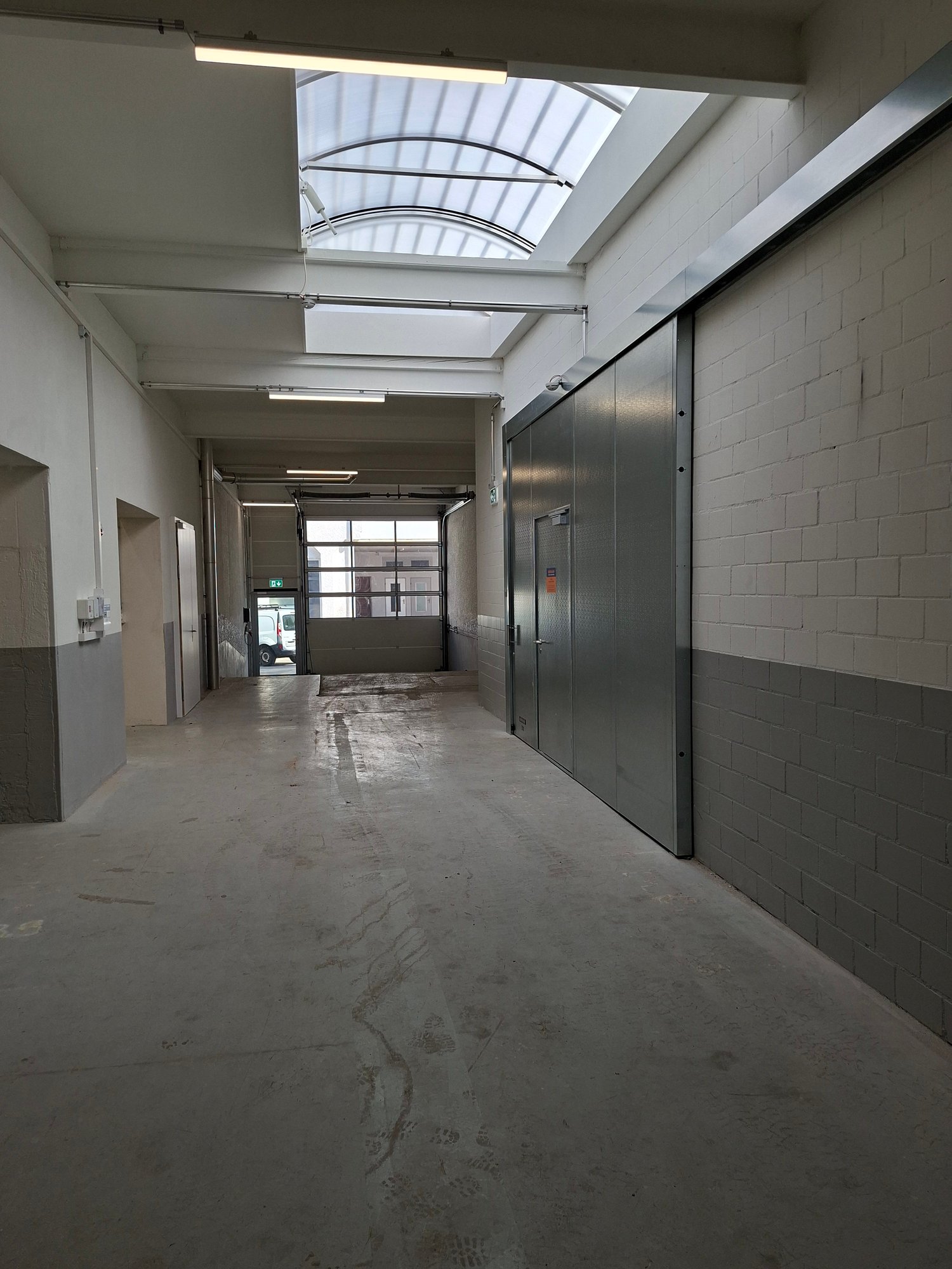 95m² industrial object, photo 4 of 5