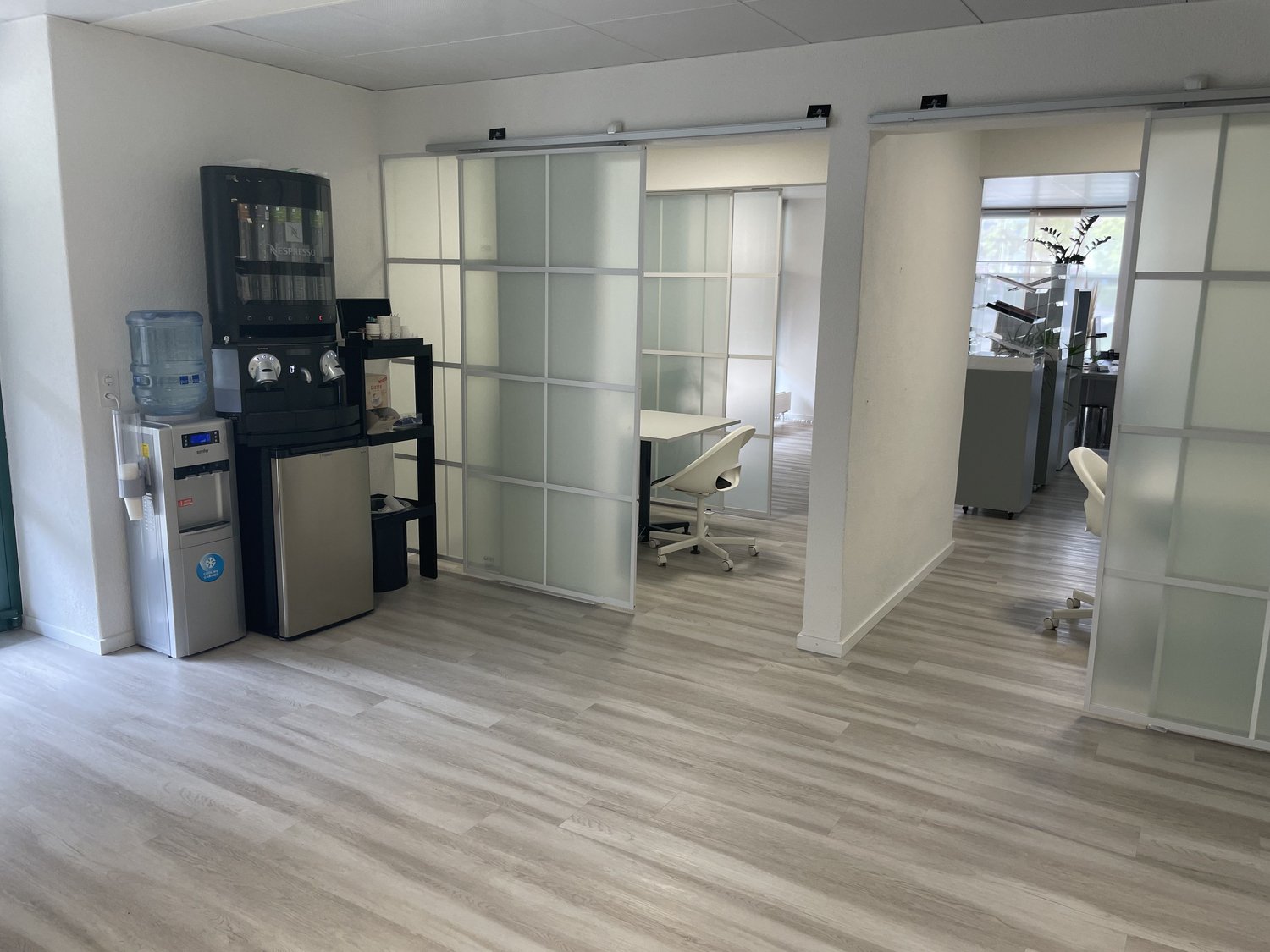 112m² shop