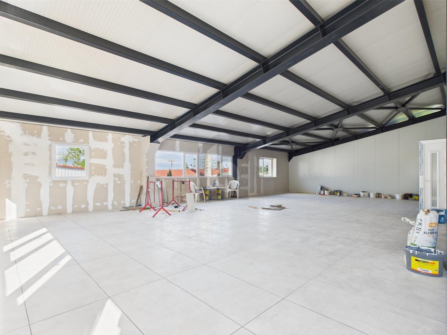 148m² office, photo 1 of 4