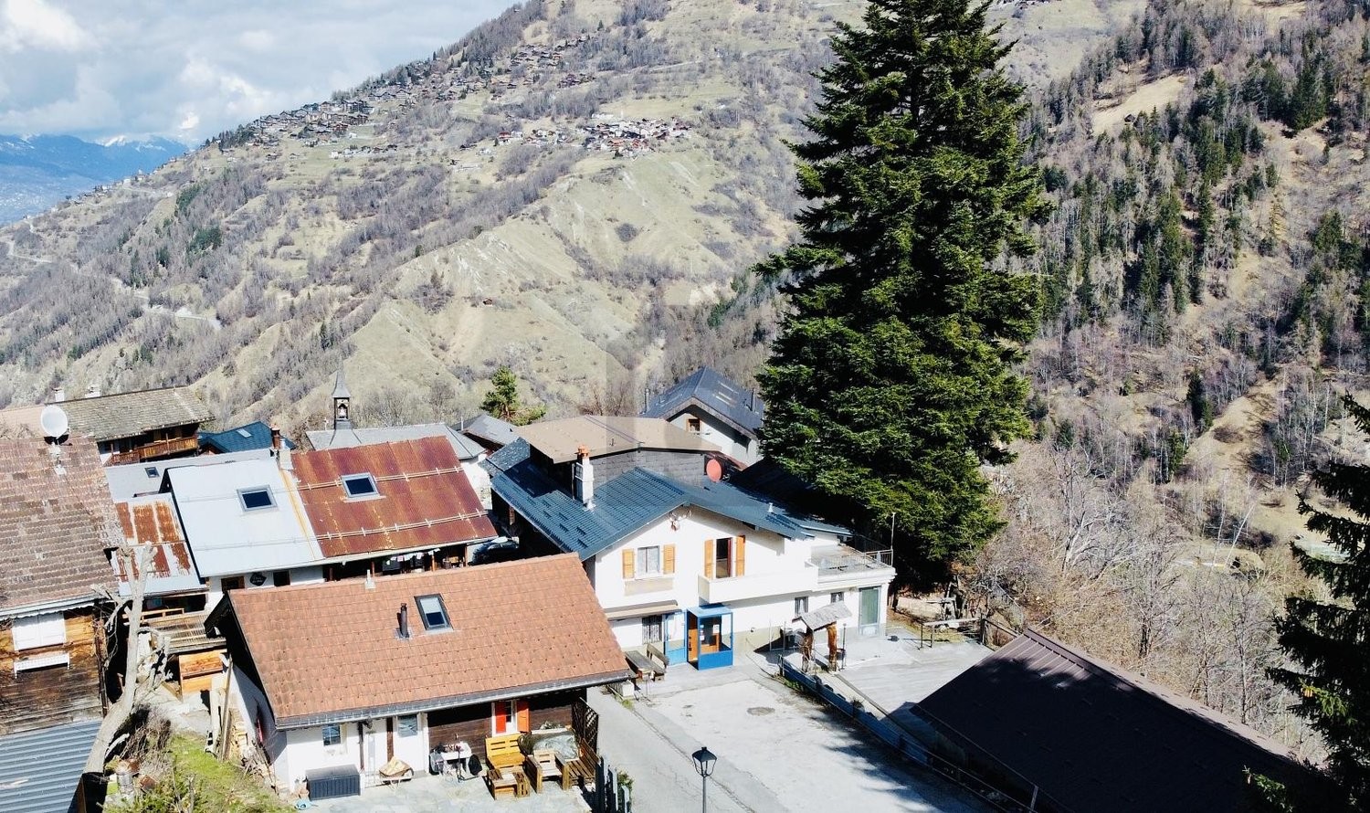 280m² restaurant, photo 2 of 4