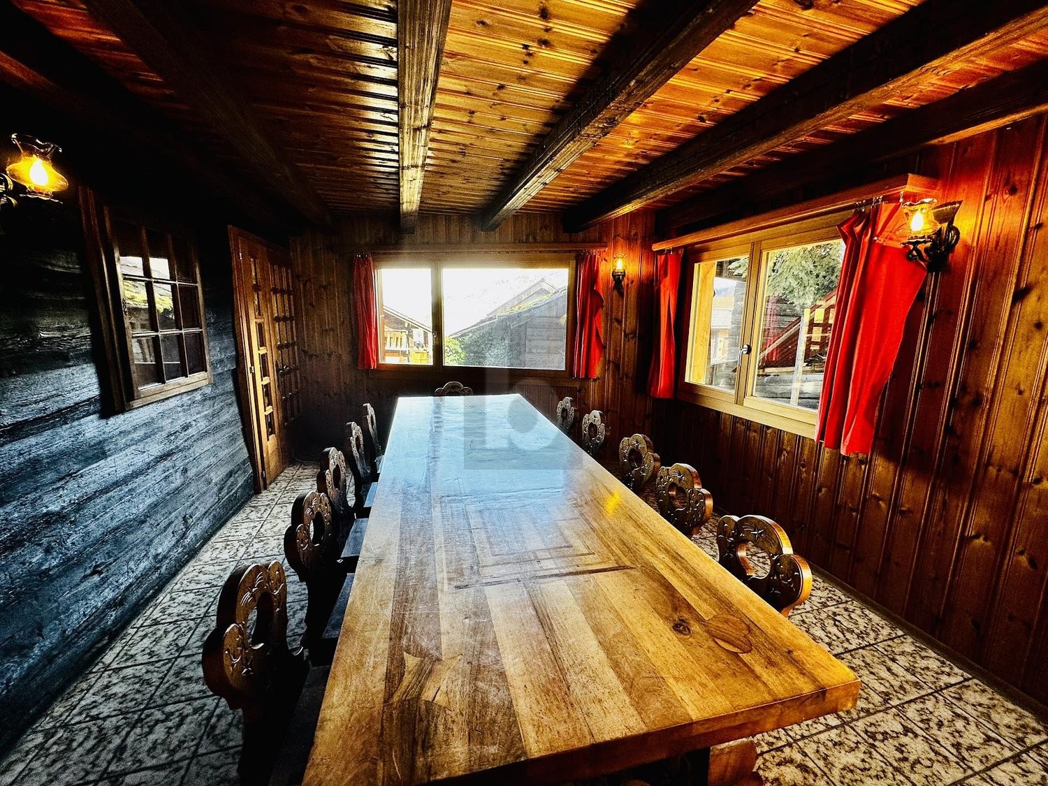 280m² restaurant, photo 3 of 4