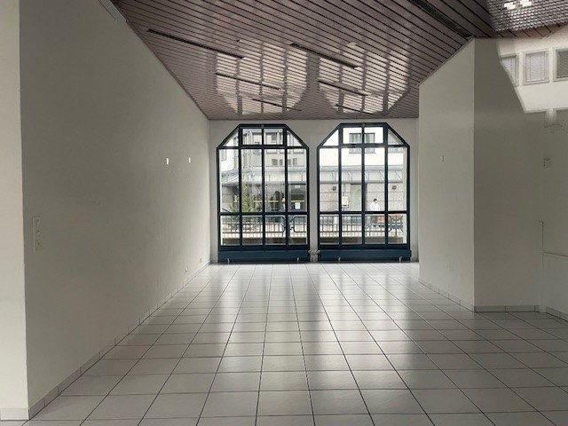 52m² shop, photo 5 of 6
