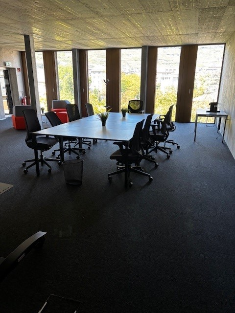 Office, photo 6 of 10