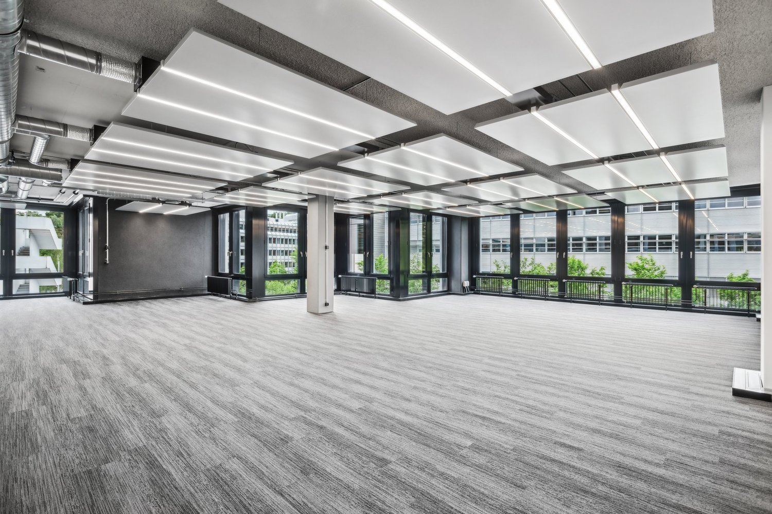 880m² office, photo 5 of 10