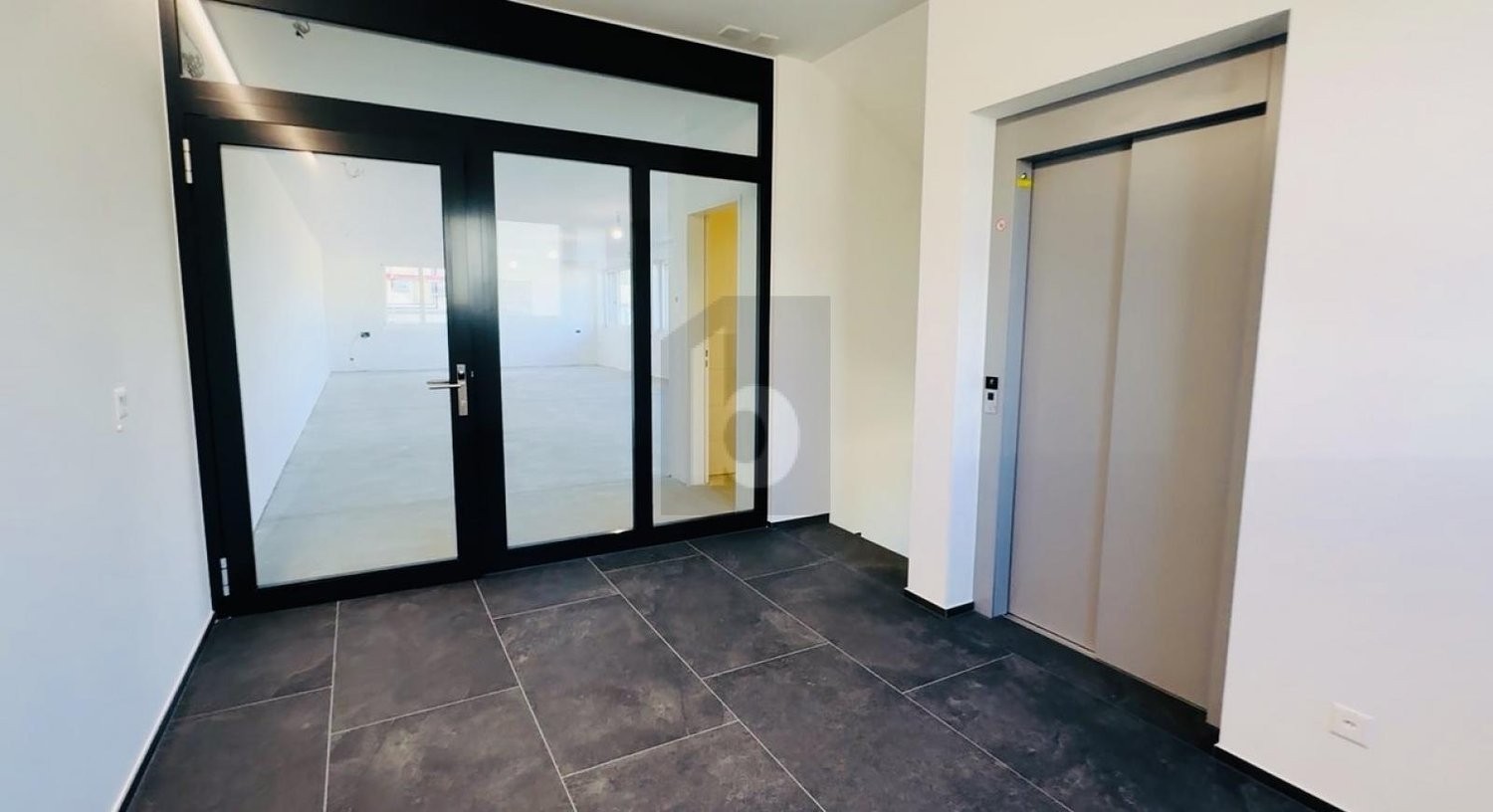 82m² office, photo 2 of 4
