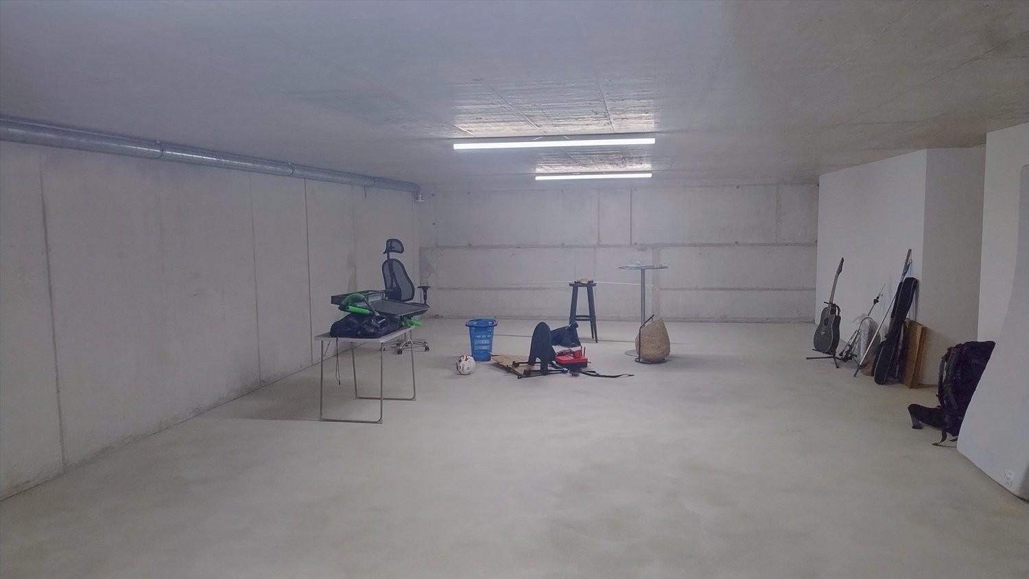 75m² storage room, photo 3 of 4