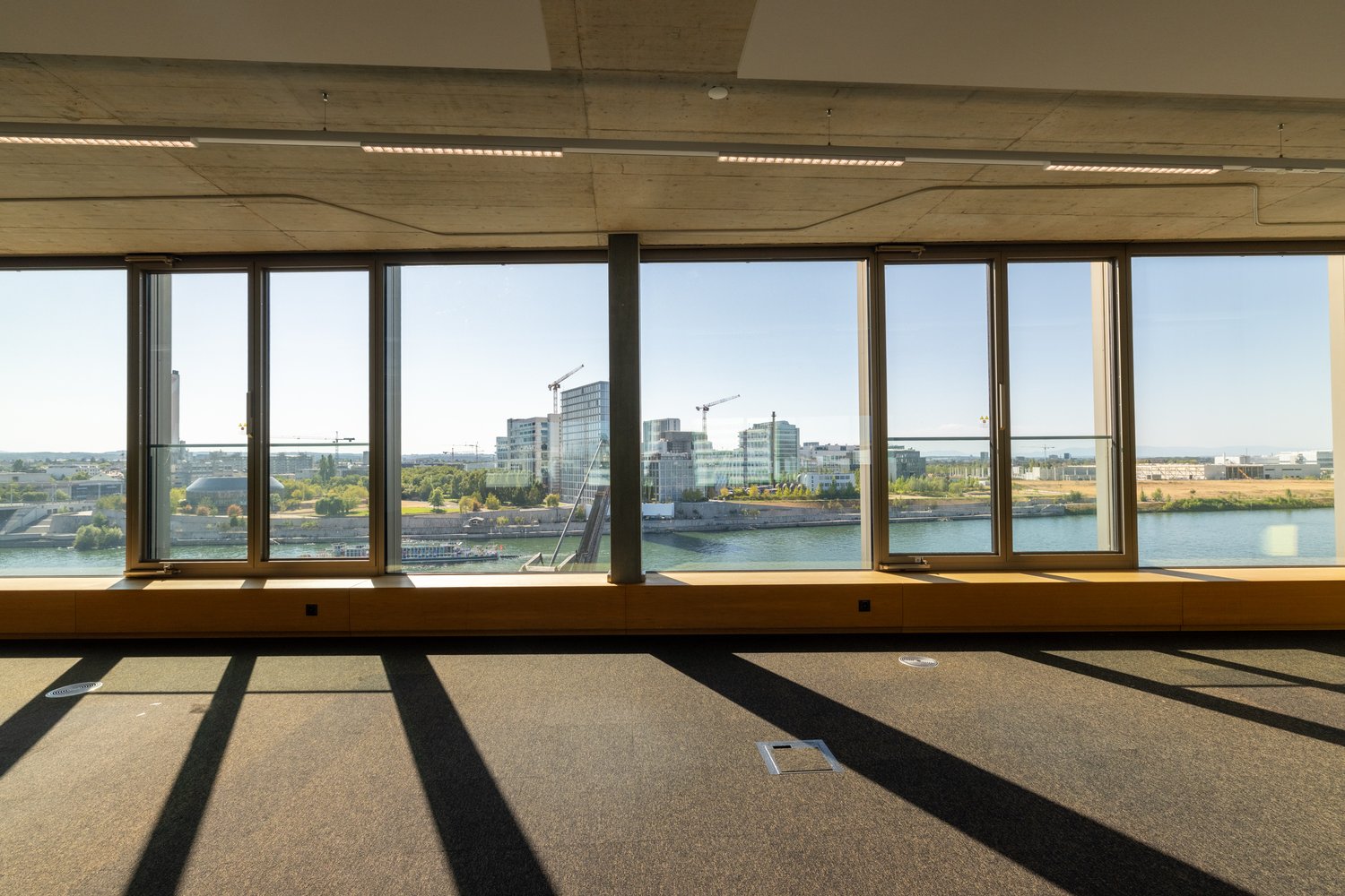 4000m² office, photo 9 of 10
