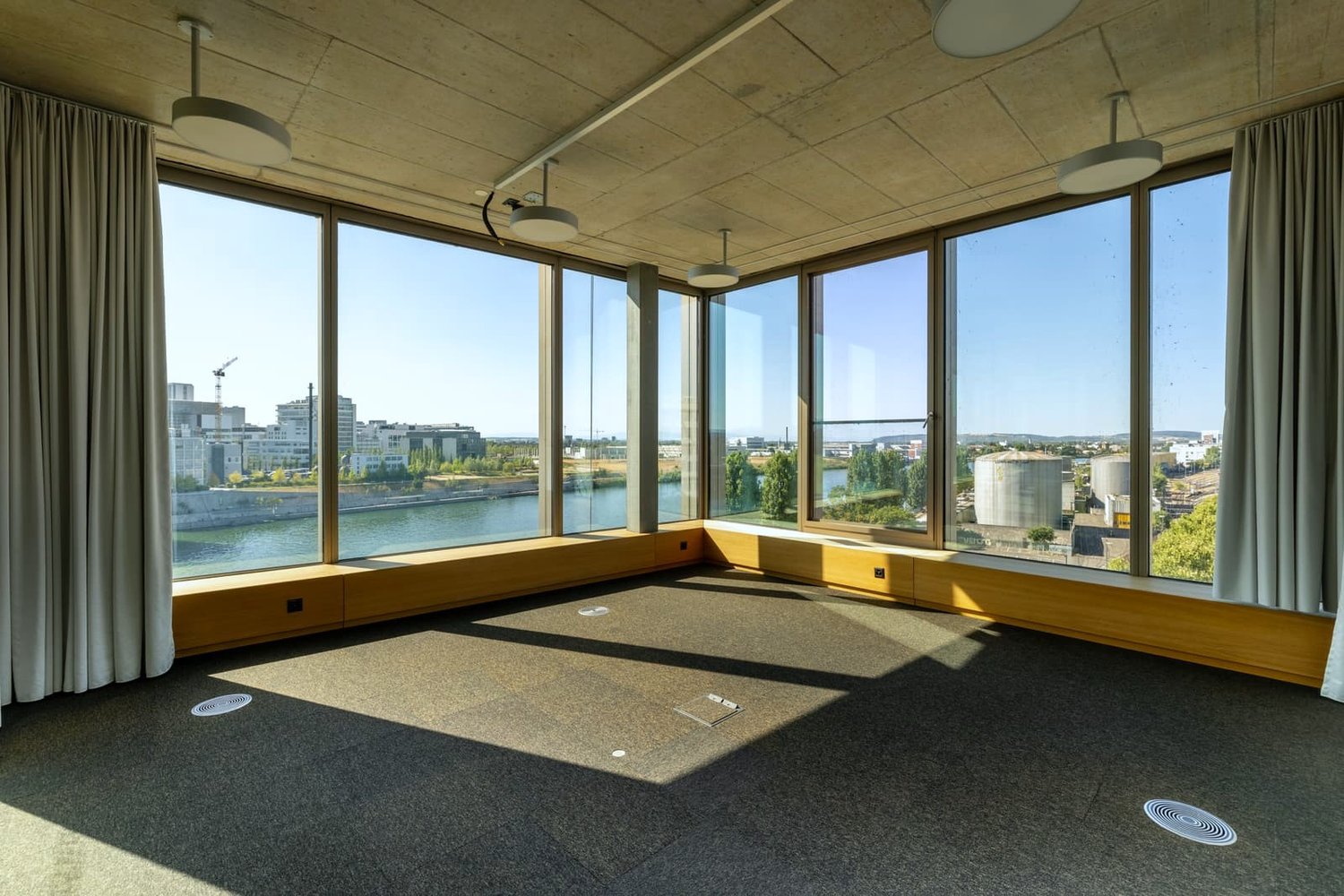 4000m² office, photo 10 of 10
