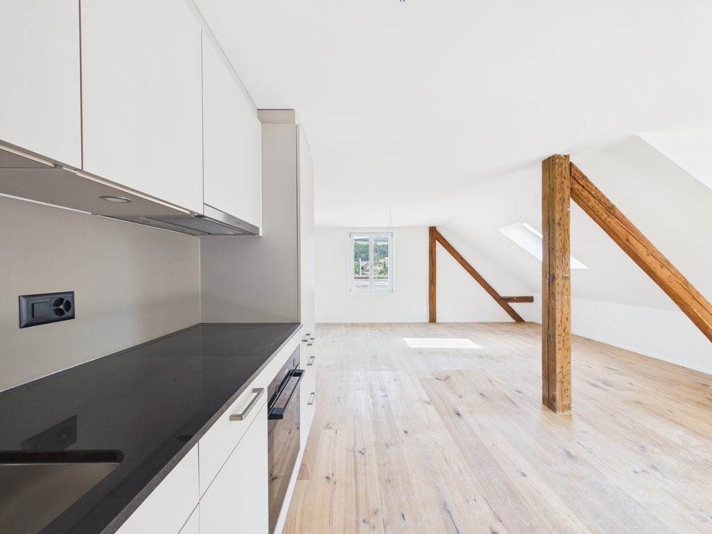 Appartement mansardé de 2 ½ pièces, photo 3 sur 8