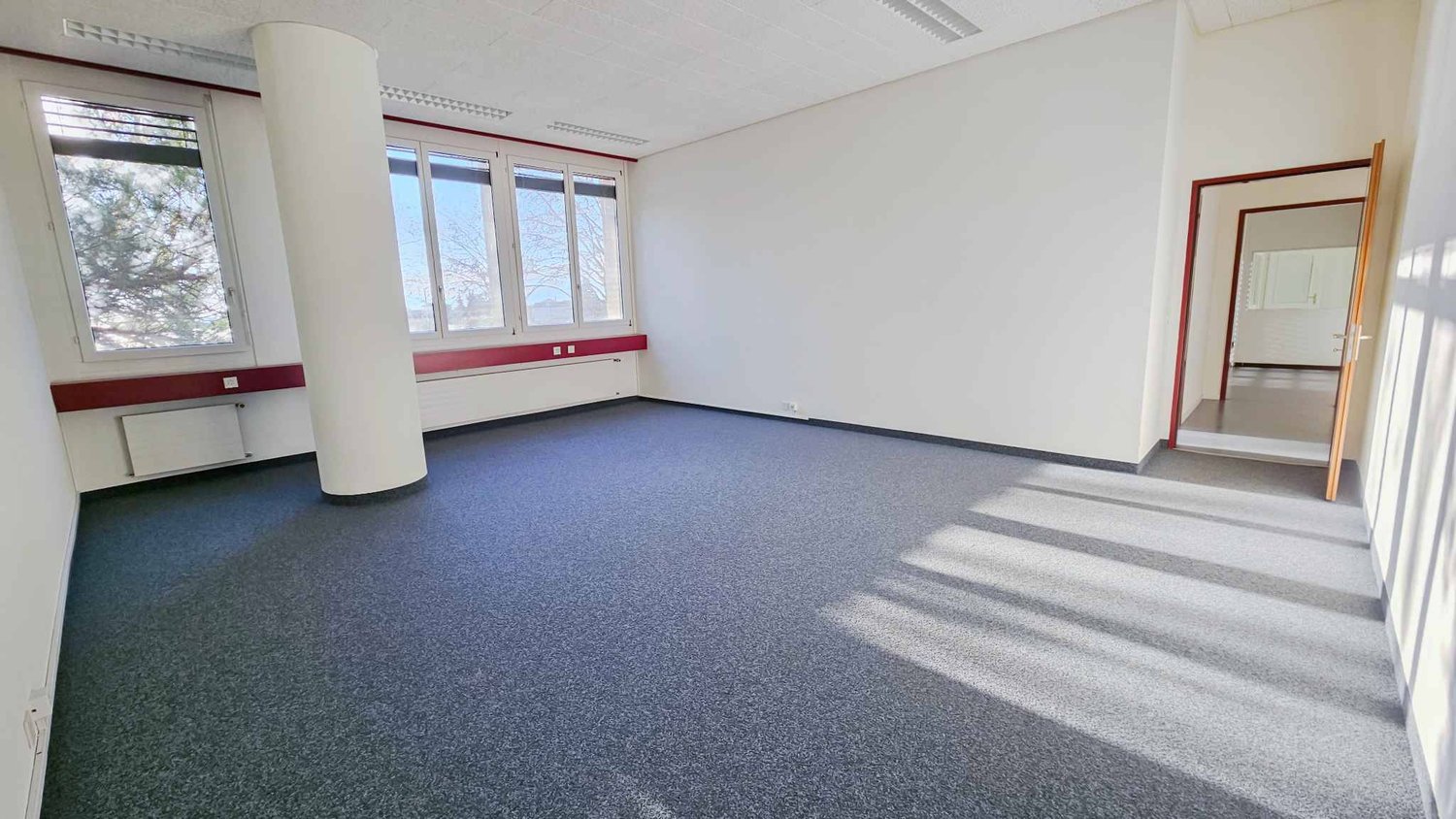 153m² office