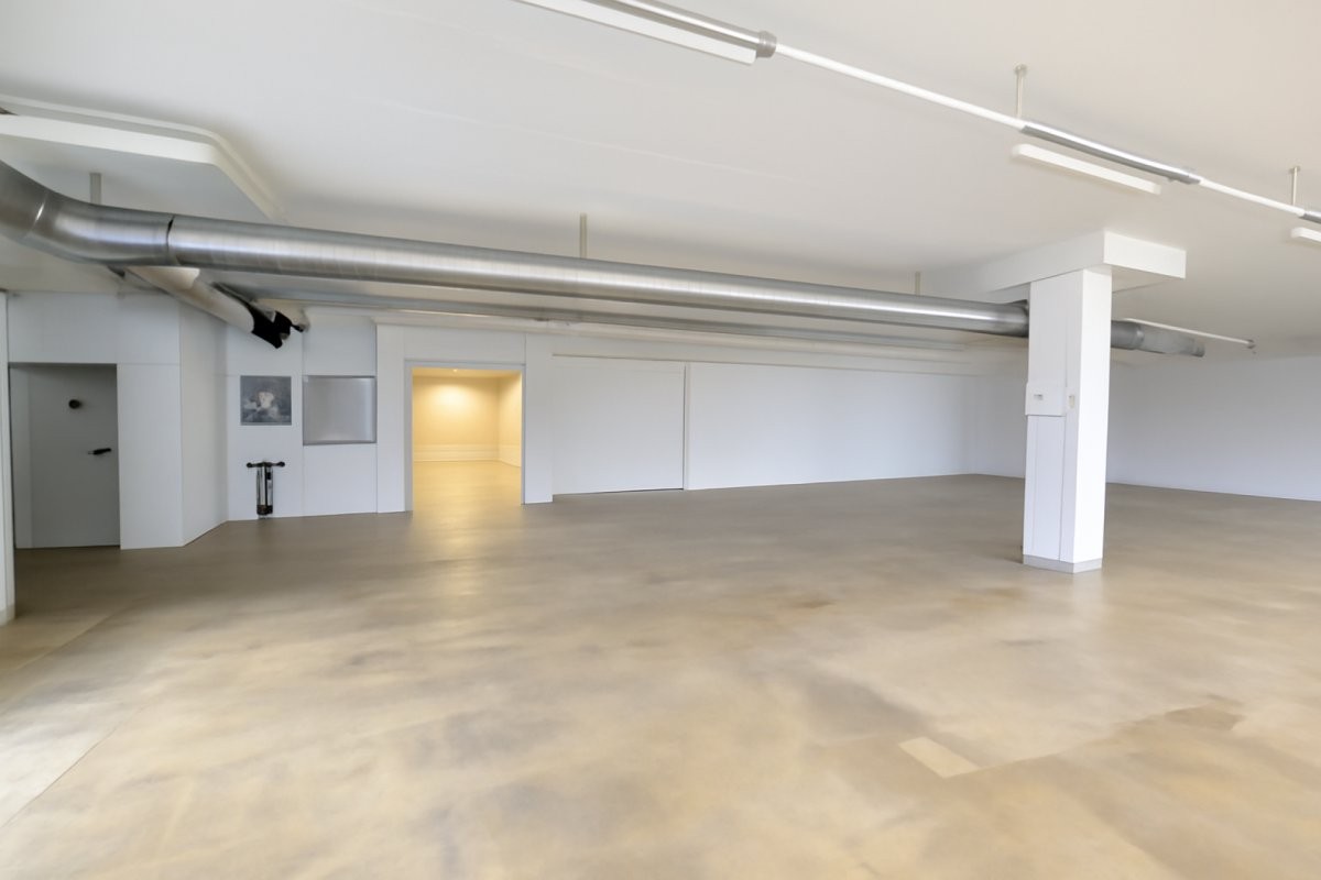 832m² commercial, photo 5 of 8