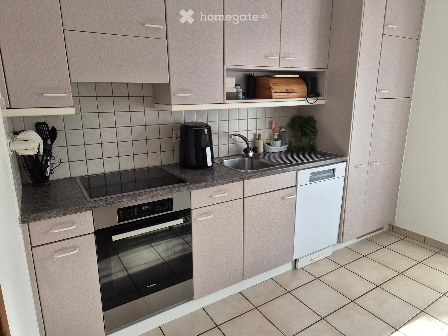 4 rooms apartment, photo 2 of 5