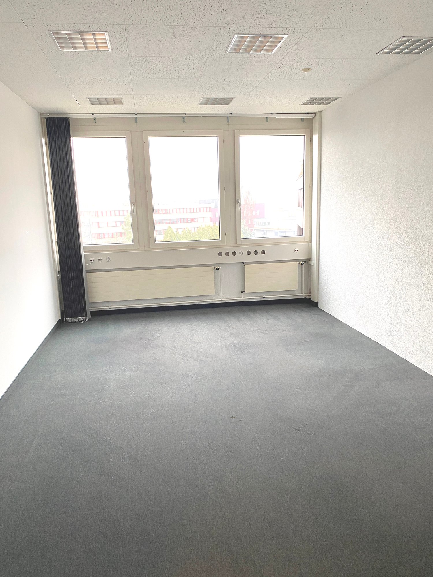390m² commercial