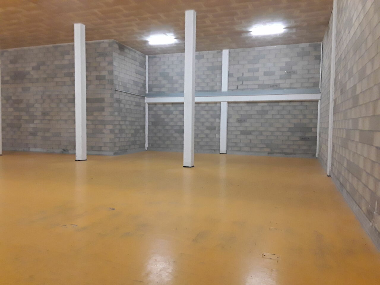 400m² deposito