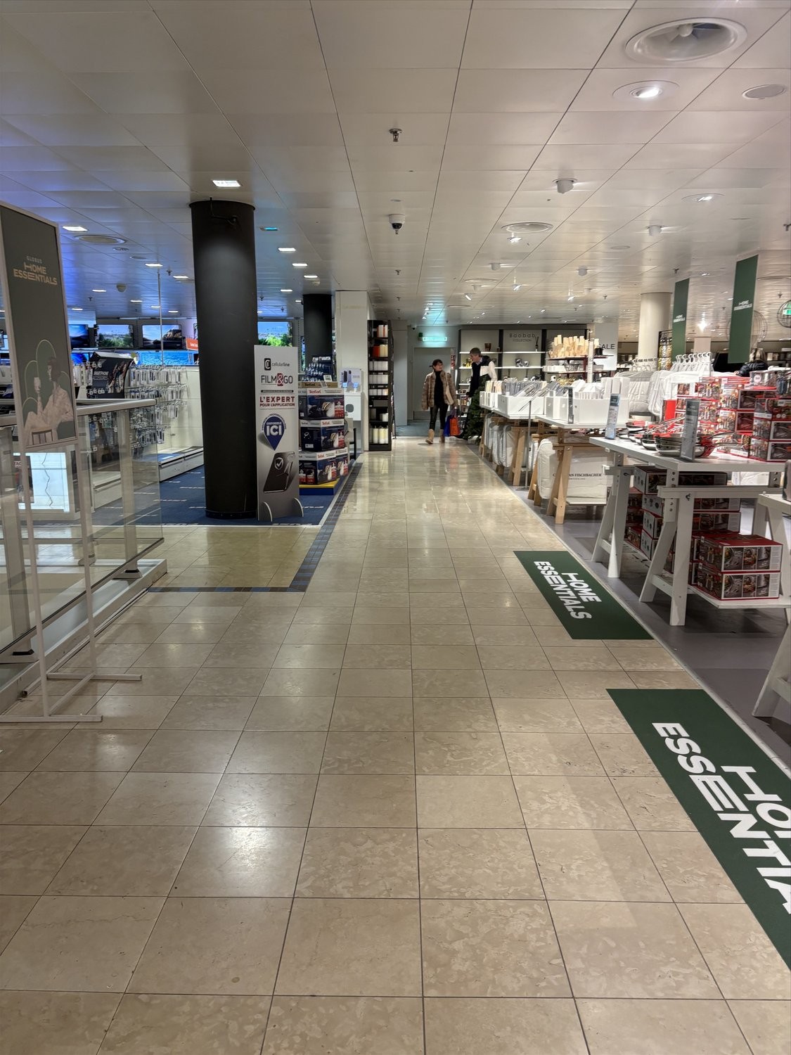 519m² negozio, foto 6 di 6