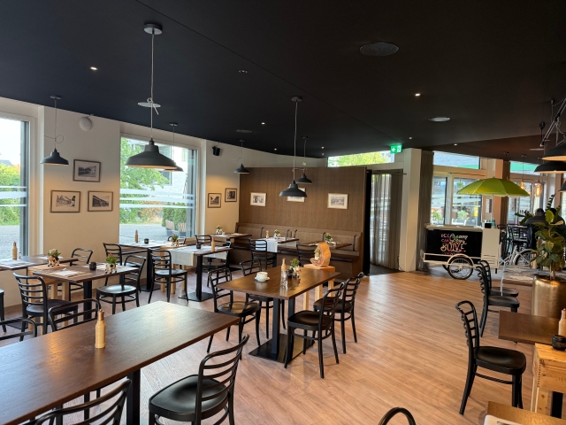 Restaurant, photo 5 of 8